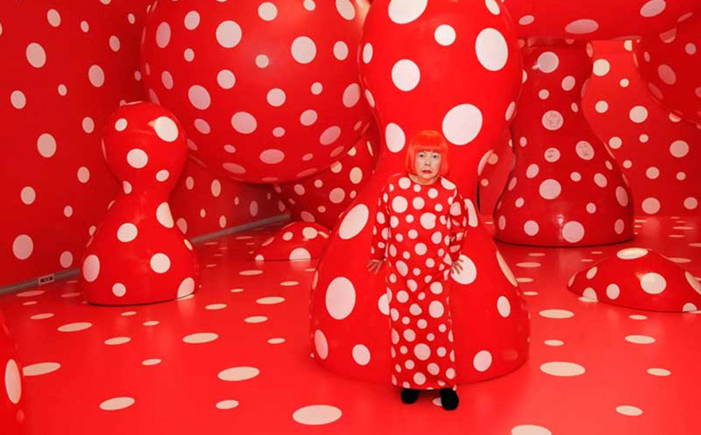 artistas-con-discapacidad-inspirando-y-cambiando-paradigmas-en-el-mundo-yayoi-kusama