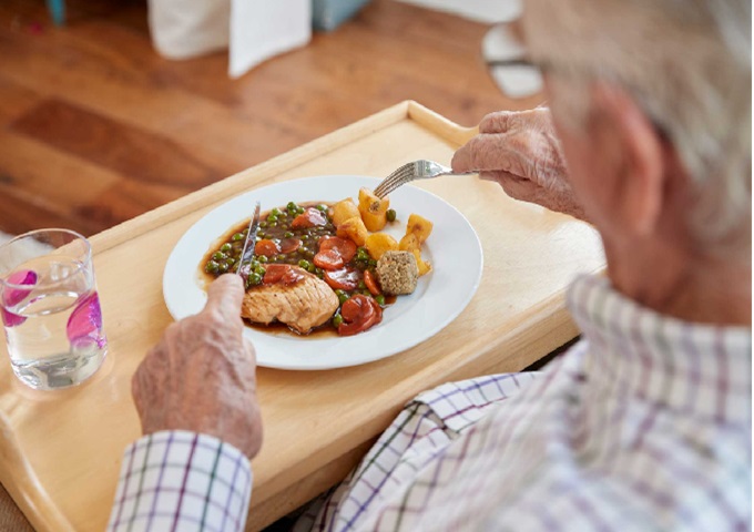 como-debe-ser-la-alimentacion-en-residencias-de-mayores